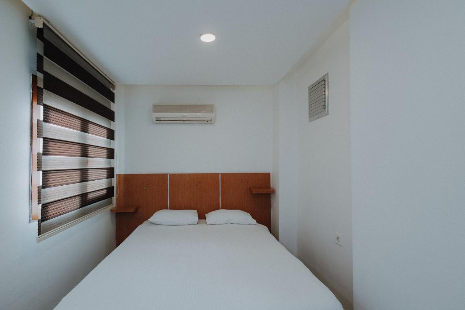 Deniz Pansiyon İzmir Exterior foto