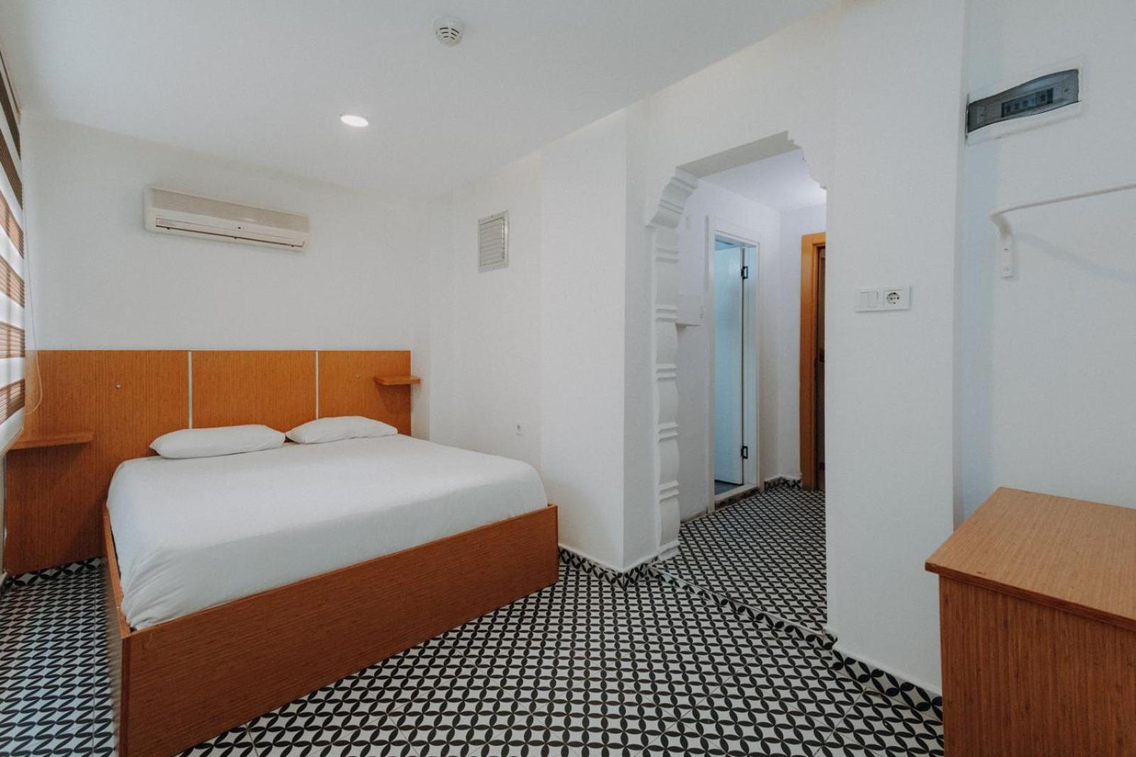 Deniz Pansiyon İzmir Exterior foto