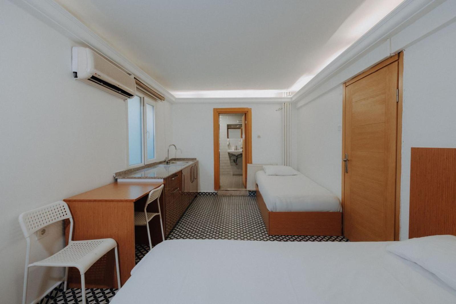 Deniz Pansiyon İzmir Exterior foto