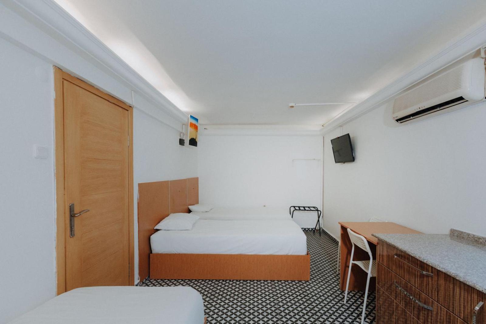 Deniz Pansiyon İzmir Exterior foto